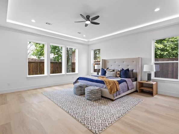 1706  Homeland Street , Dallas Texas 75212