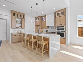 1706  Homeland Street , Dallas Texas 75212