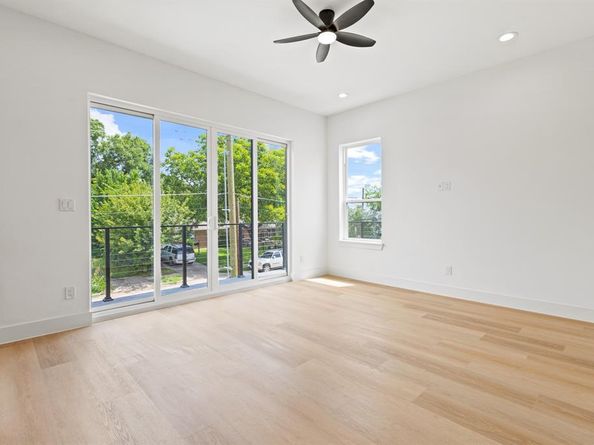 1706  Homeland Street , Dallas Texas 75212