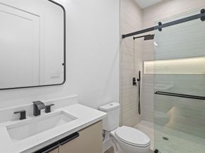 1706  Homeland Street , Dallas Texas 75212