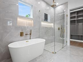 1706  Homeland Street , Dallas Texas 75212