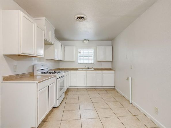6712  Yosemite Drive , Fort Worth Texas 76112