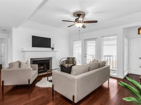 3105  San Jacinto Street  212, Dallas Texas 75204
