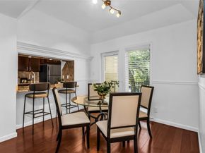 3105  San Jacinto Street  212, Dallas Texas 75204