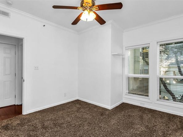 3105  San Jacinto Street  212, Dallas Texas 75204