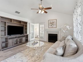 252  Jefferson Parkway , Fort Worth Texas 76107