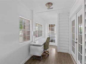 252  Jefferson Parkway , Fort Worth Texas 76107