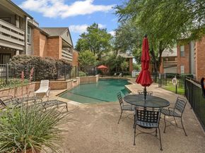 252  Jefferson Parkway , Fort Worth Texas 76107