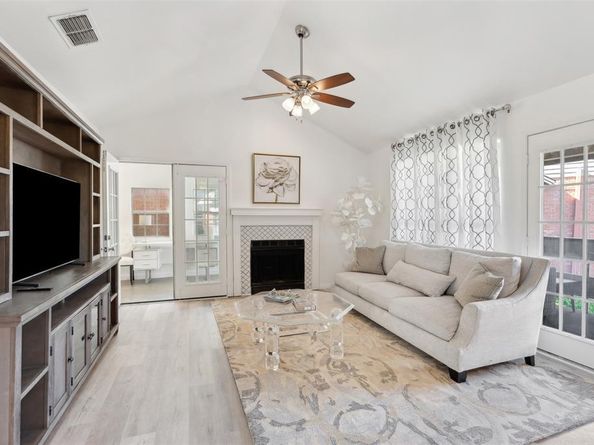 252  Jefferson Parkway , Fort Worth Texas 76107
