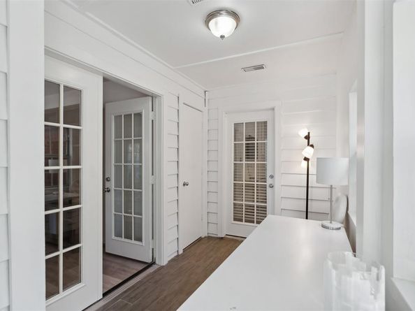 252  Jefferson Parkway , Fort Worth Texas 76107