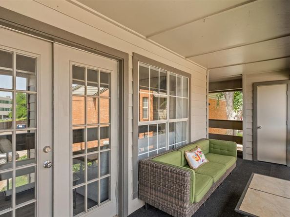252  Jefferson Parkway , Fort Worth Texas 76107