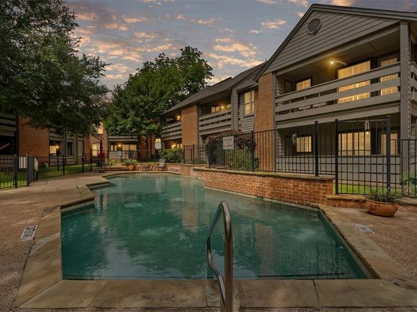 252  Jefferson Parkway , Fort Worth Texas 76107