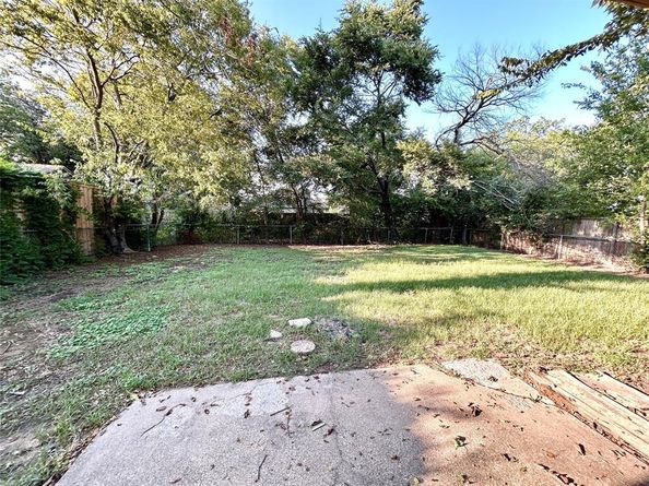 13229  Valley Forge Circle , Balch Springs Texas 75180