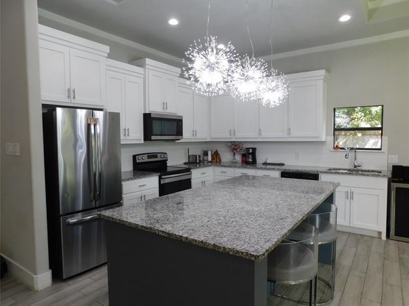 3722  Bickers Street , Dallas Texas 75212