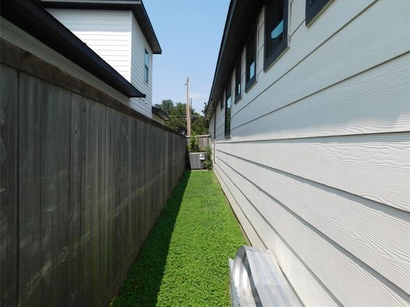 3722  Bickers Street , Dallas Texas 75212