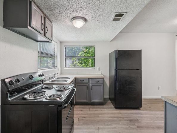 3775  CASTLEMAN Street , Fort Worth Texas 76119