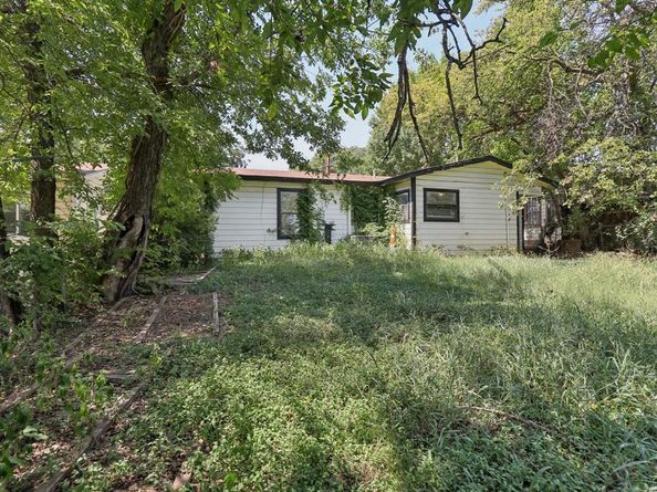 3775  CASTLEMAN Street , Fort Worth Texas 76119