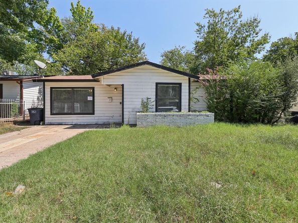 3775  CASTLEMAN Street , Fort Worth Texas 76119