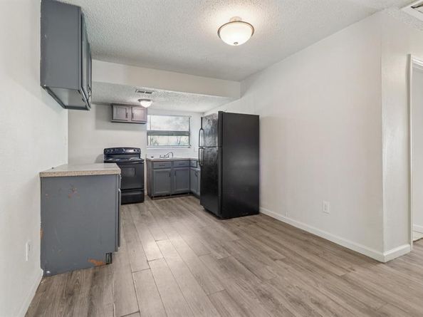 3775  CASTLEMAN Street , Fort Worth Texas 76119
