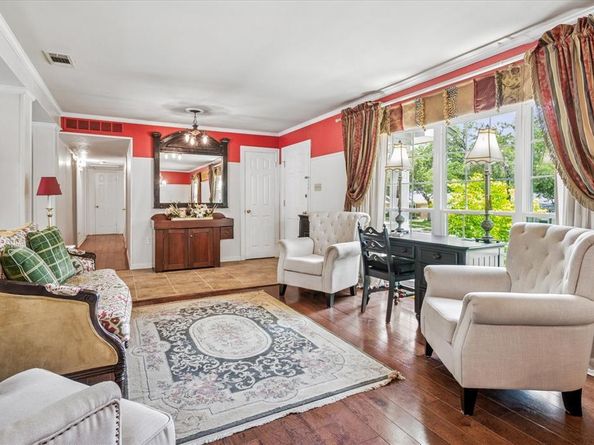 13429  Spring Grove Avenue , Dallas Texas 75240