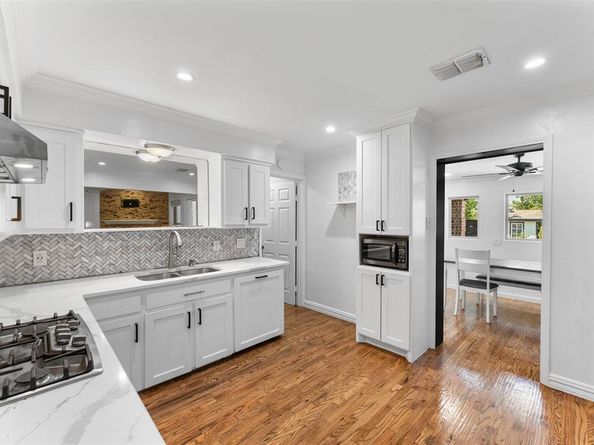 6315  Sachse Street , Sachse Texas 75048