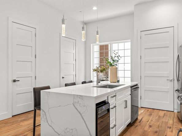 1910  Caddo Street  A203, Dallas Texas 75204