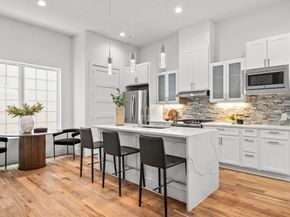 1910  Caddo Street  A203, Dallas Texas 75204