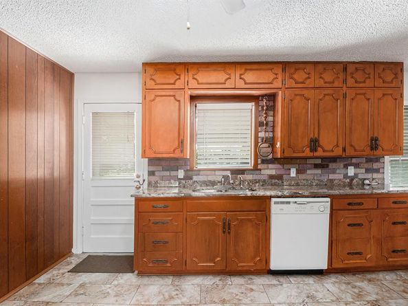 1813  Brook Hollow Drive , Fort Worth Texas 76114