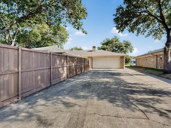 812  Lake Highlands Drive , Allen Texas 75002