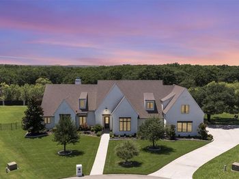 8008  Bella Flora Court 