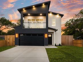 1651 E Overton Street , Dallas Texas 75216