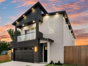 1651 E Overton Street , Dallas Texas 75216