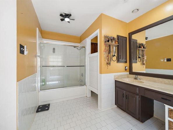 1903  Clemson Drive , Richardson Texas 75081