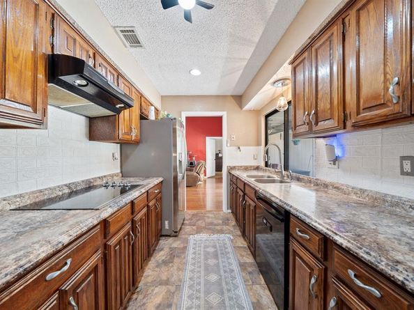 1903  Clemson Drive , Richardson Texas 75081