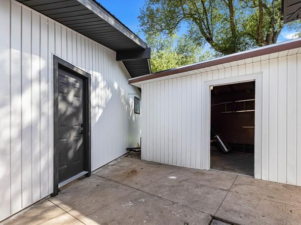 1122  Edwards Court S, Irving Texas 75062
