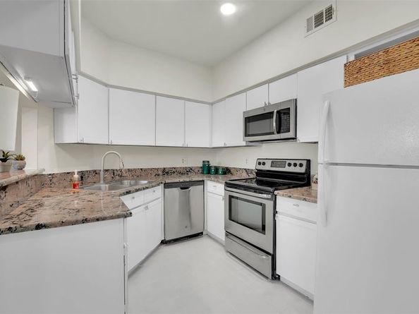1700  Amelia Court  312, Plano Texas 75075