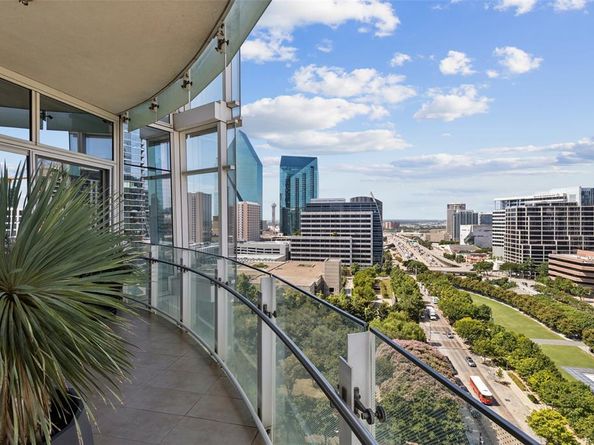 1918  Olive Street  1201, Dallas Texas 75201