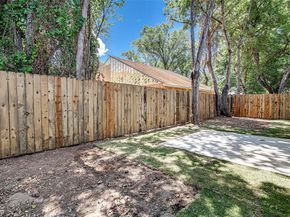 2515  Birdell Court , Fort Worth Texas 76105