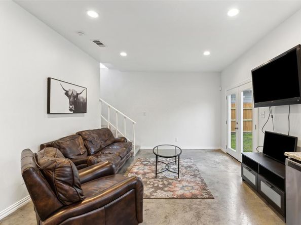3314  Pueblo Street , Dallas Texas 75212