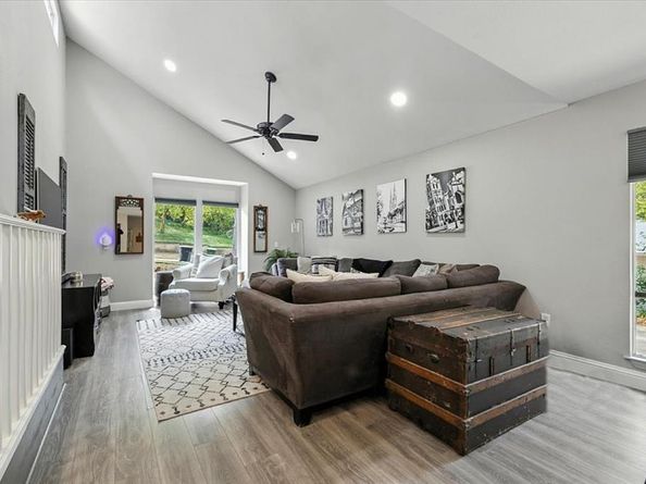 2203  Park Hill Drive , Arlington Texas 76012