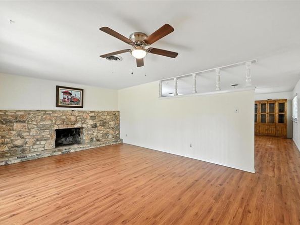 2805  Blackwood Drive , Arlington Texas 76013