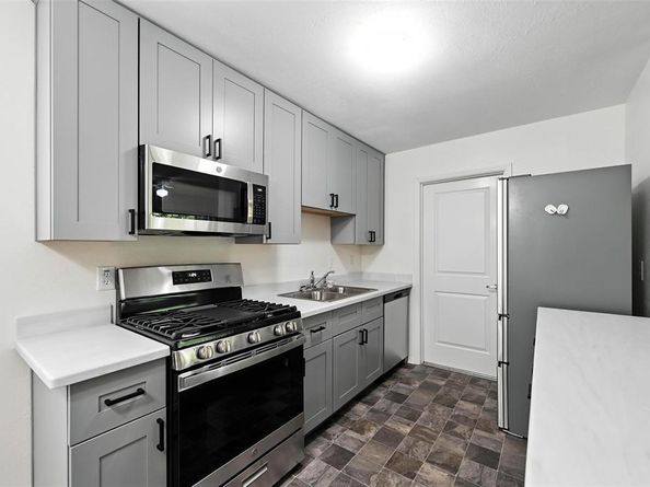 2805  Blackwood Drive , Arlington Texas 76013