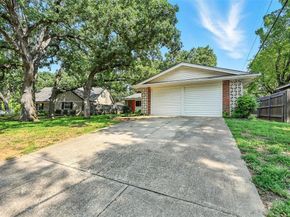 2805  Blackwood Drive , Arlington Texas 76013