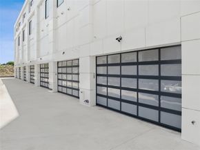 1880  Beaumont Street , Dallas Texas 75215