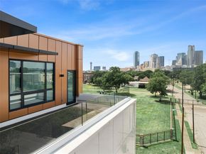 1880  Beaumont Street , Dallas Texas 75215