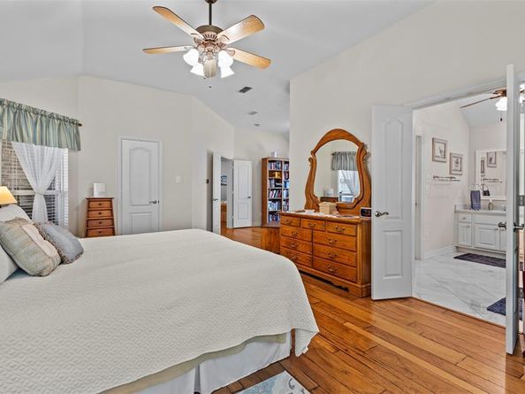 1801  Paddington Court , Arlington Texas 76017