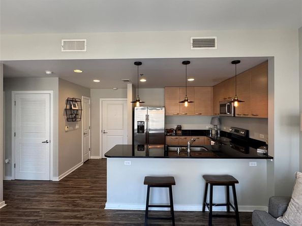 1200  Main Street  812, Dallas Texas 75202
