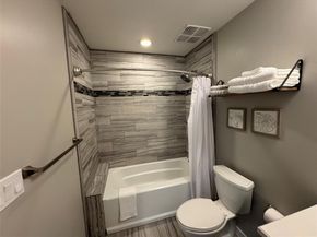 1200  Main Street  812, Dallas Texas 75202
