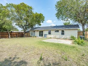 1142  Deerwood Drive , Dallas Texas 75232