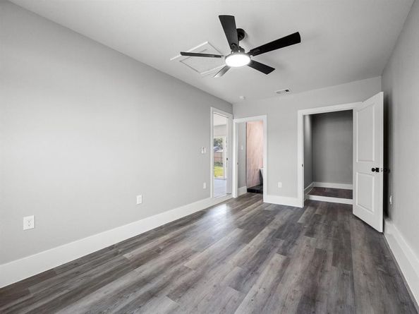 1142  Deerwood Drive , Dallas Texas 75232